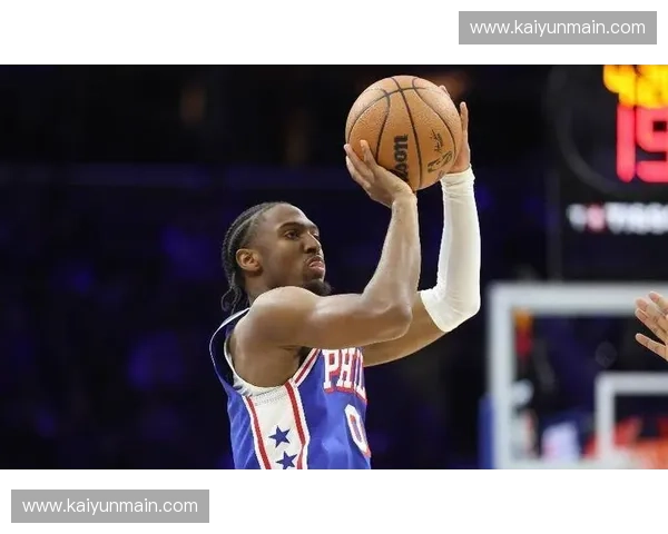 76人复刻火箭经典奔袭战术，马克西绝杀展现战术传承