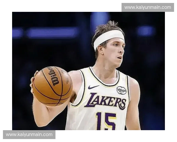 里夫斯复出首秀贡献15分，伤愈回归增强湖人轮换弹性