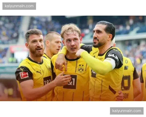 德甲：斯图加特3-2逆转门兴，吉拉西梅开二度领跑射手榜